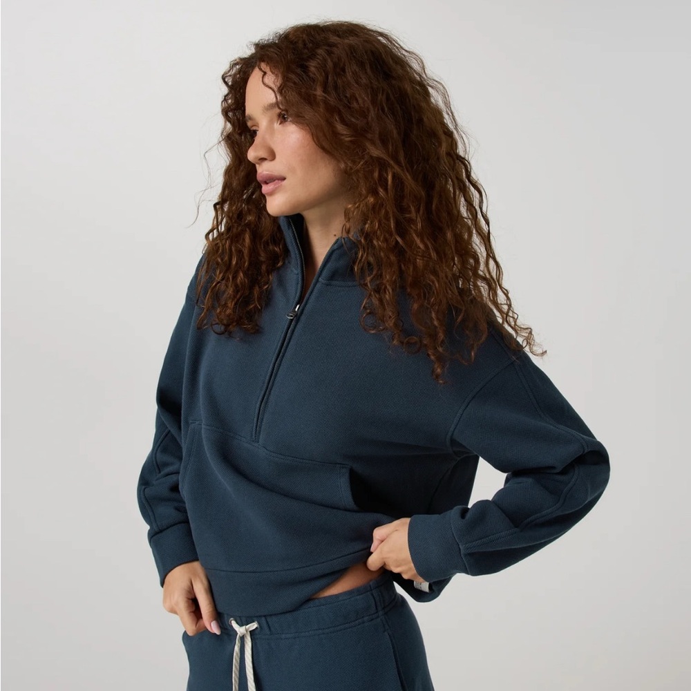 NWOT Vuori Pique Fleece Half Zip